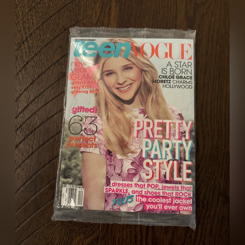 Chloe Grace Moretz Teen Vogue January 2012 Magazine